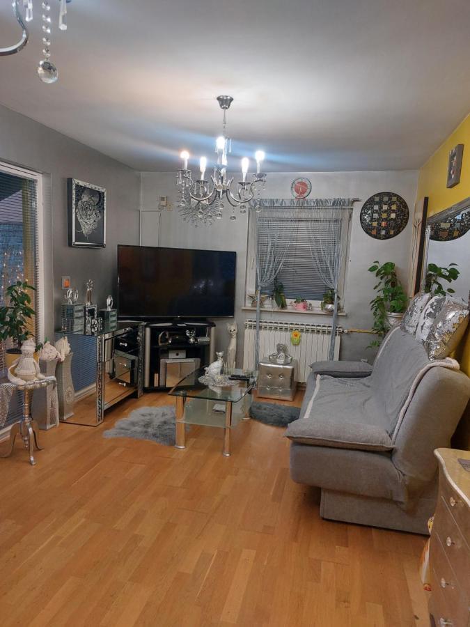 Queen House Apartman Zagreb Exteriör bild